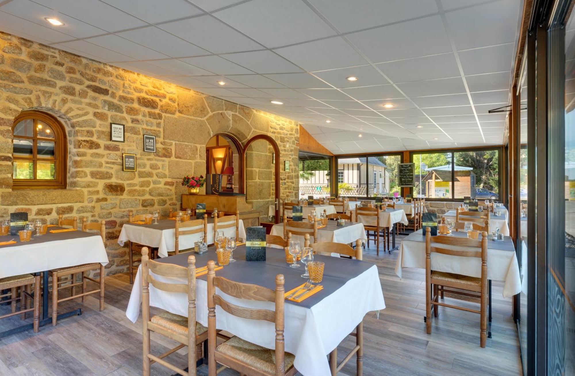 Hotel Camping Les Couesnons Roz-sur-Couesnon Exterior foto