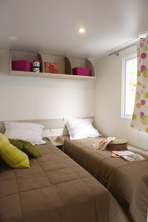 Hotel Camping Les Couesnons Roz-sur-Couesnon Zimmer foto
