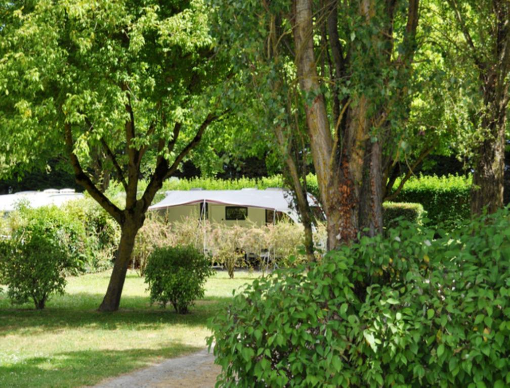 Hotel Camping Les Couesnons Roz-sur-Couesnon Exterior foto