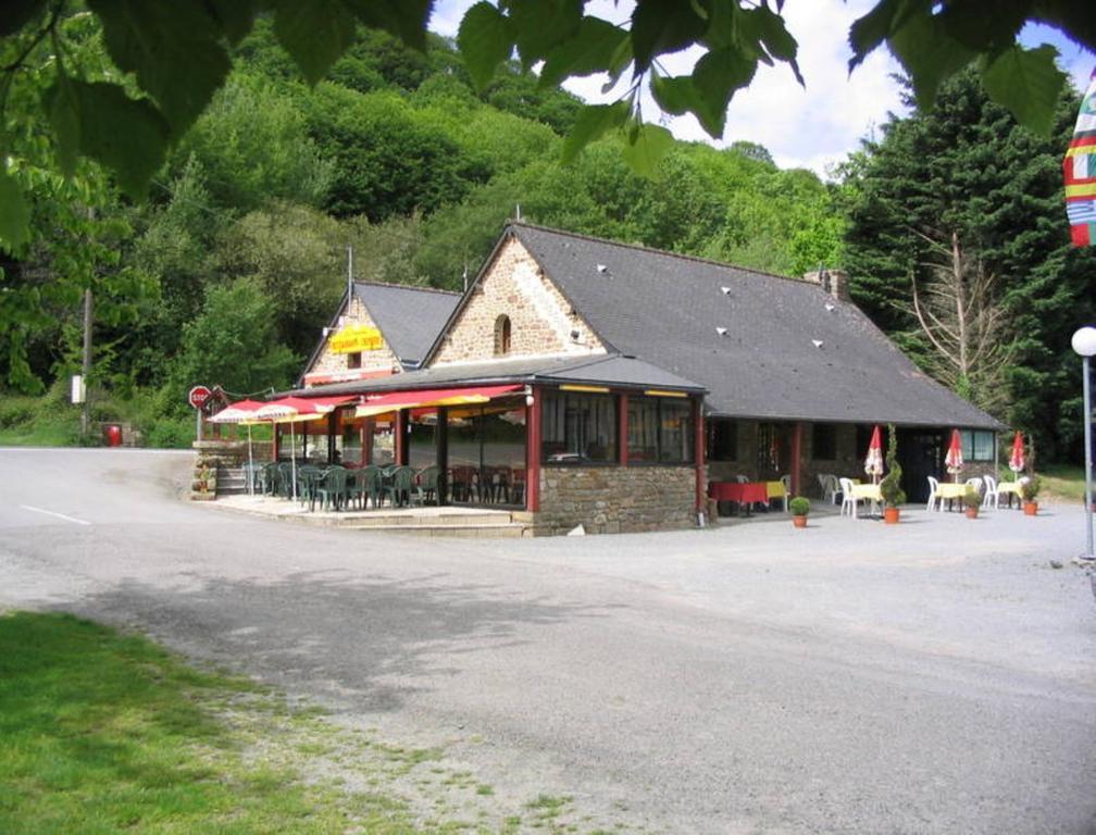 Hotel Camping Les Couesnons Roz-sur-Couesnon Exterior foto